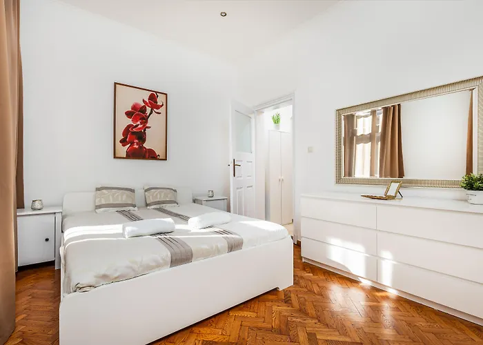 דירה Real Andrassy בודפשט