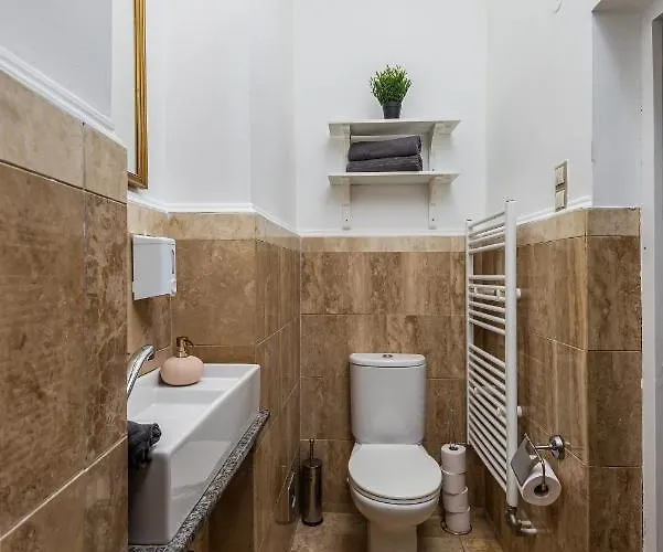 Real Andrássy Apartman *