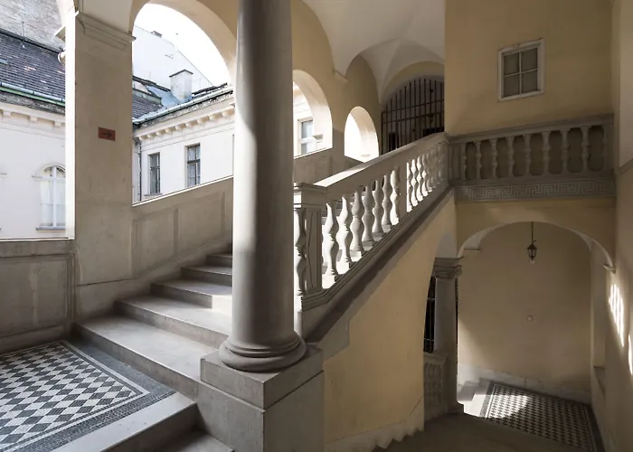 Real Andrássy * Budapest