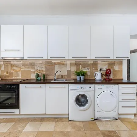 Real Andrassy Apartment Budapest