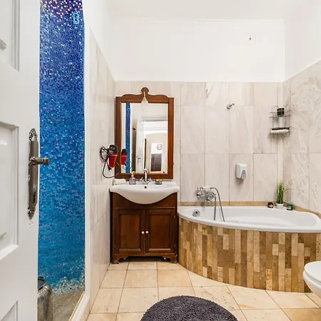 Apartment Real Andrassy *