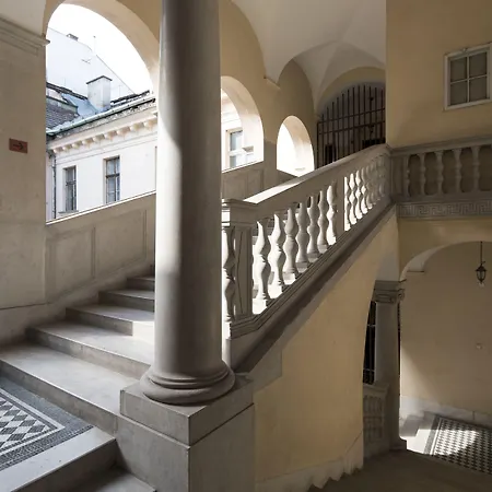 Real Andrassy * Budapest