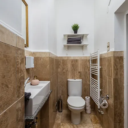 Apartment Real Andrassy *